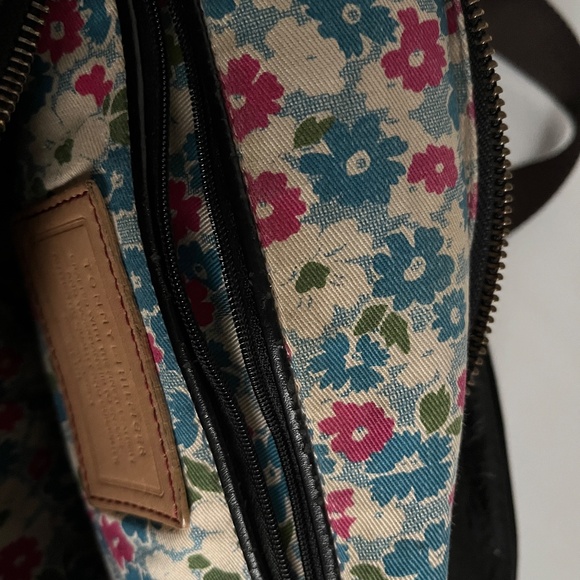 🔥🔥 Tommy Hilfiger Black Genuine Leather Handbag Cross Body Style - Picture 9 of 16